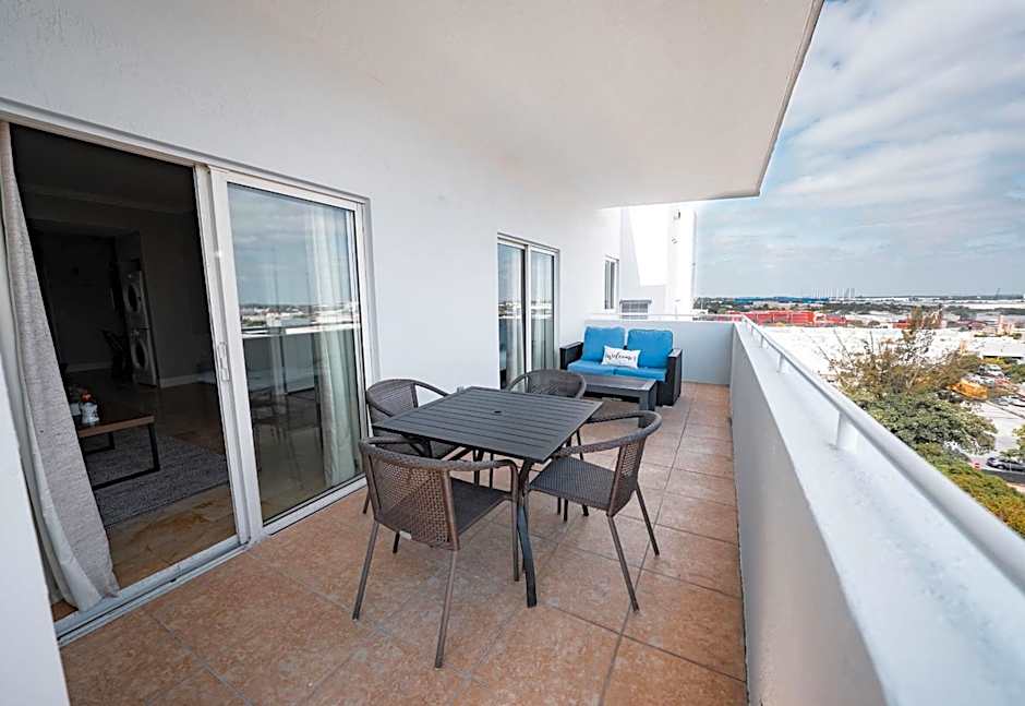 Nuvo Suites Hotel - Miami / Doral