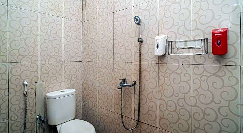 RedDoorz @ Jalan Bukit Keminting