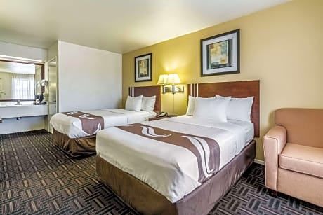 2 Double Beds, Nonsmoking