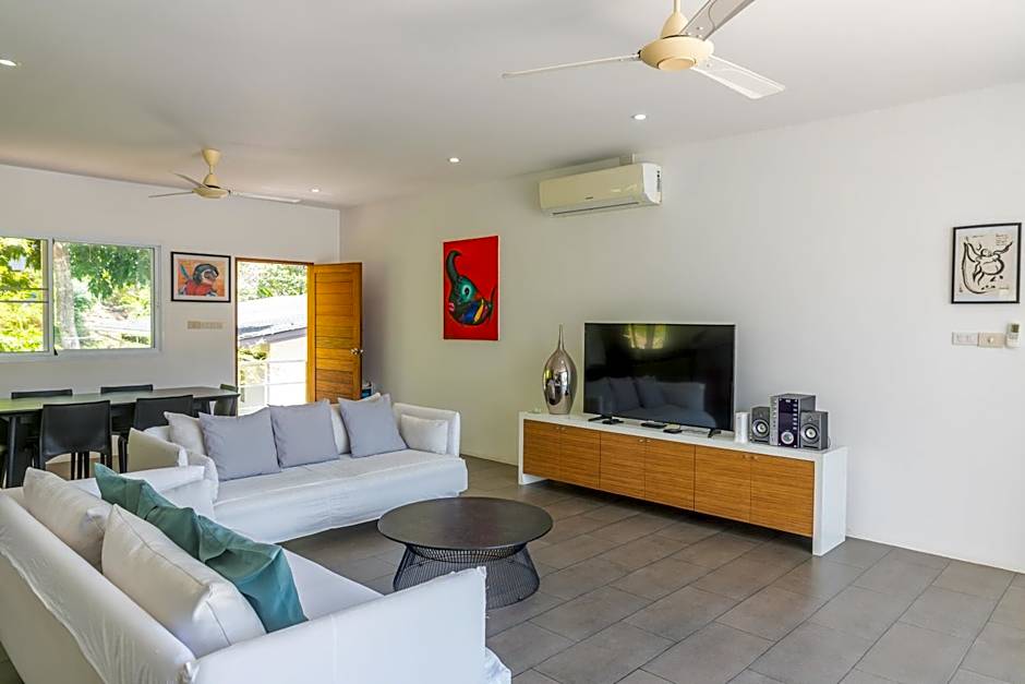 3BR Villa Private Pool 10min to Beach