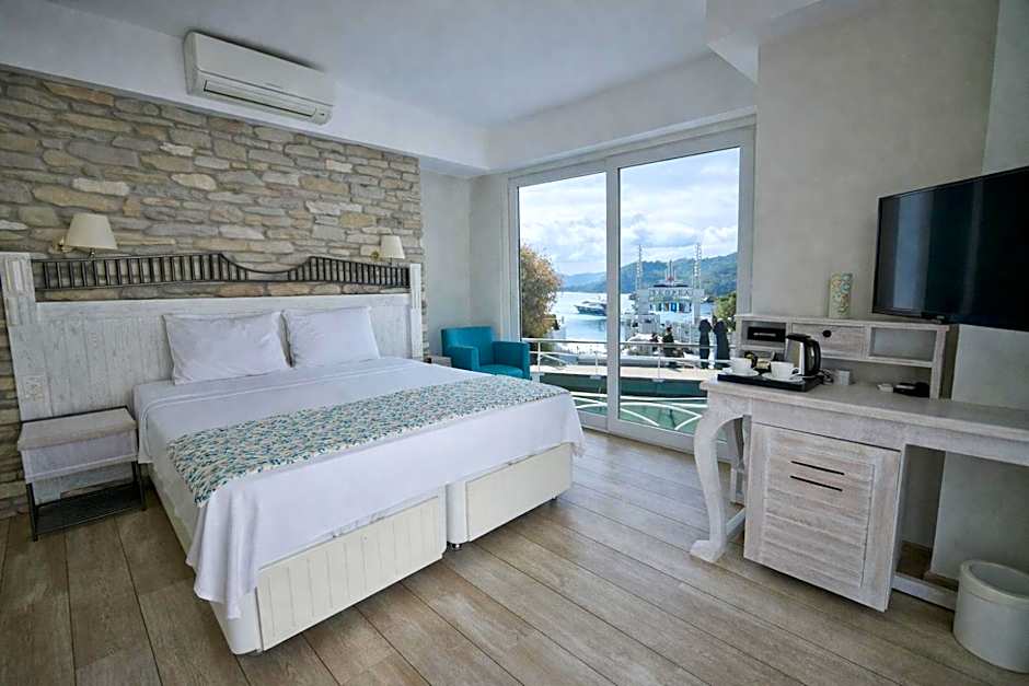 Dedeminn Marina Hotel