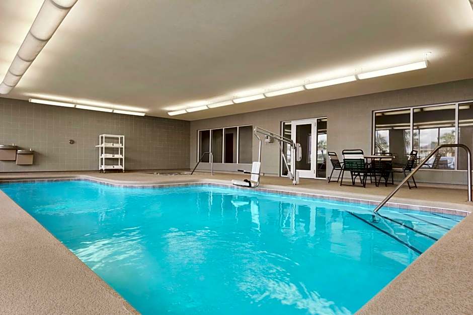 Hampton Inn By Hilton & Suites Brunswick