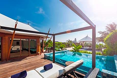 Al Bahar Tented Pool King, 1 Bedroom Villa, King, Sofa bed, Beachfront, Private pool
