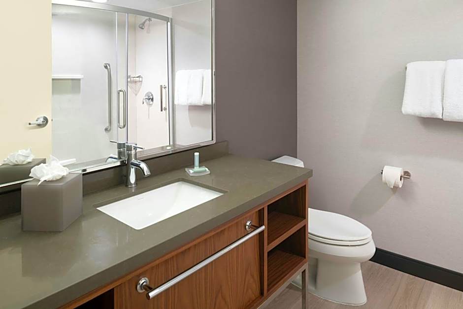 Courtyard by Marriott Providence Lincoln