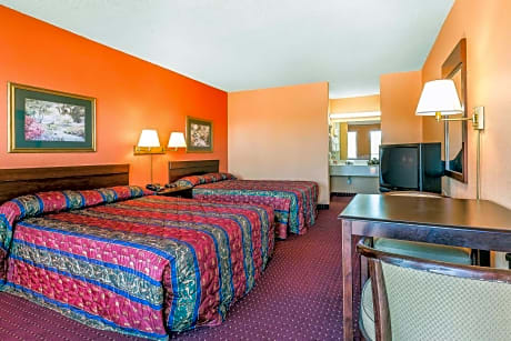 2 Double Beds, Smoking
