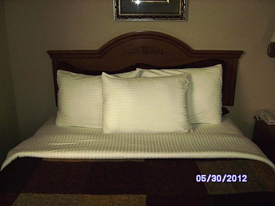 All American Inn & Suites Branson