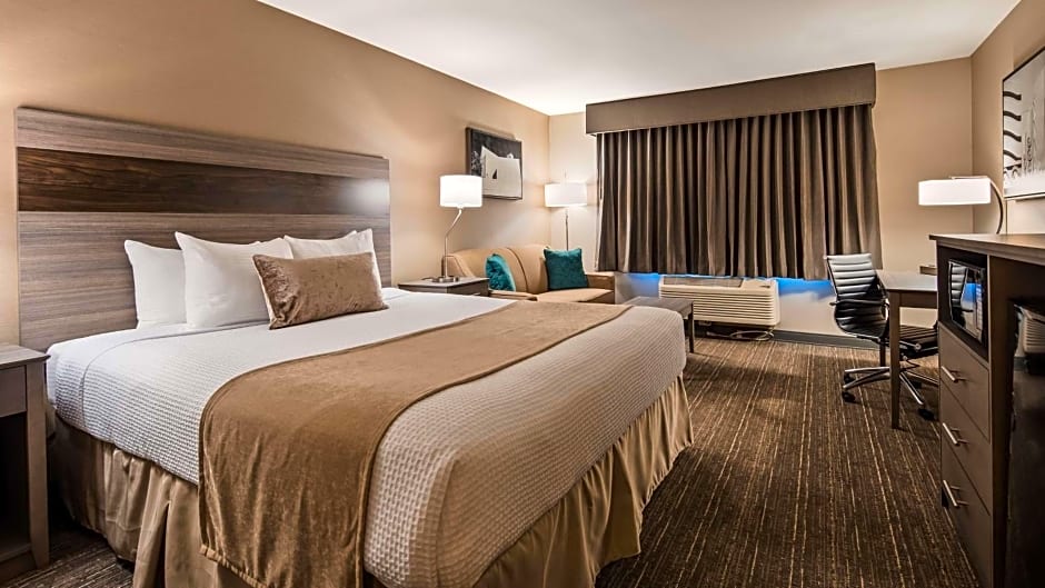 Best Western Plus Executive Inn