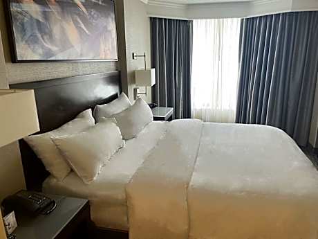 Executive One-Bedroom Suite