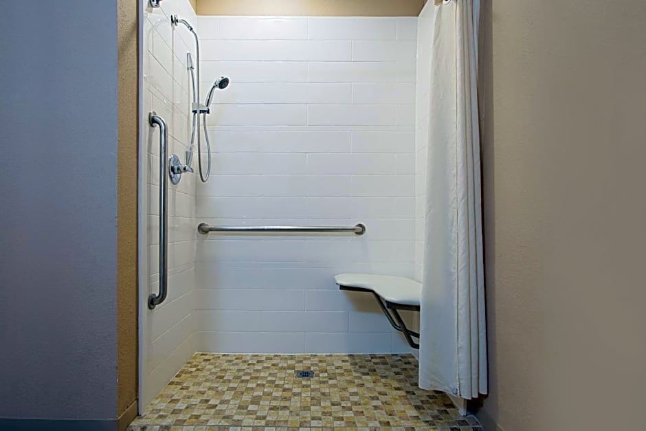 Microtel Inn & Suites by Wyndham Walterboro