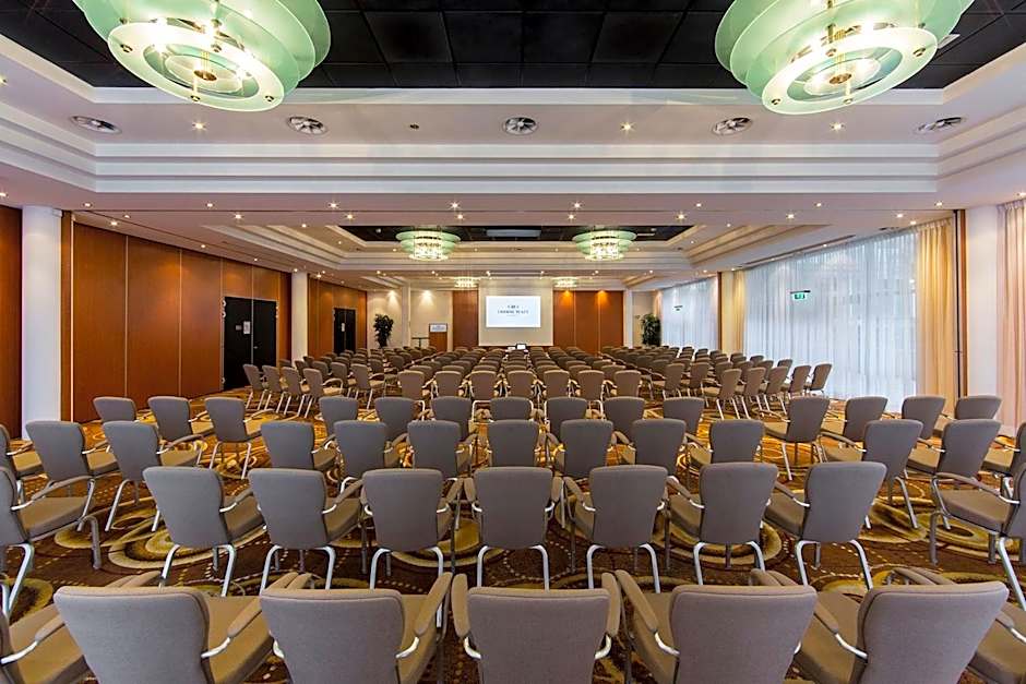 Crowne Plaza Maastricht By IHG