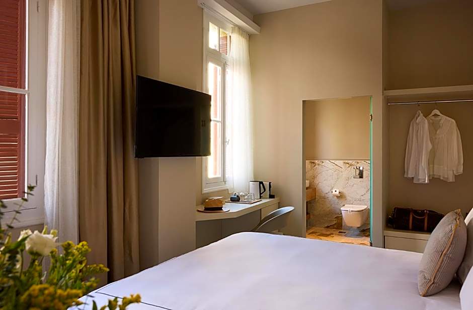 Vrachos Athens Suites