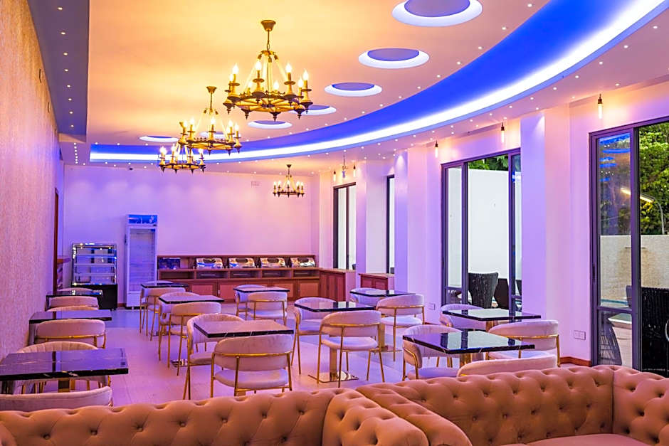 Ari Grand Hotel & Spa