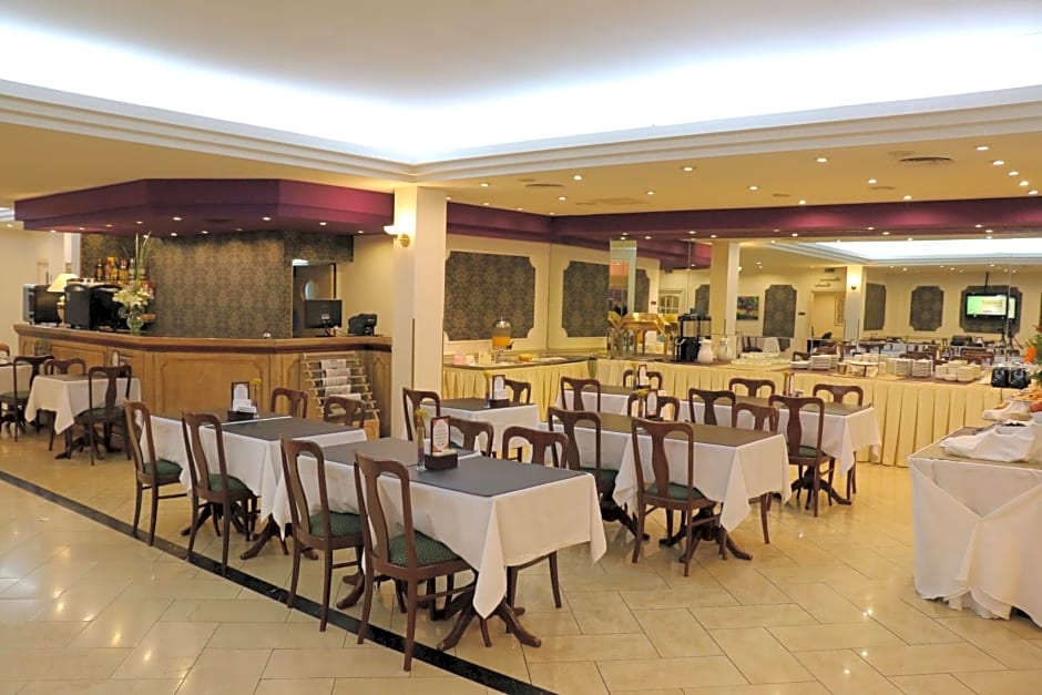 Centuria Hotel Buenos Aires