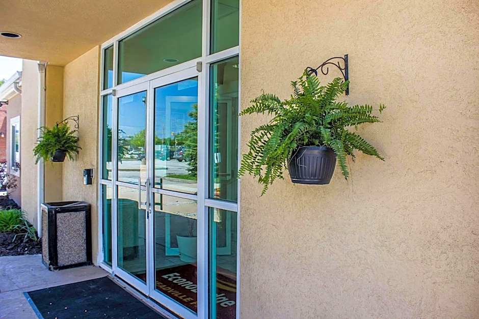 Econo Lodge Meadville