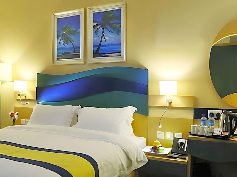 Harbour Suites Hotel