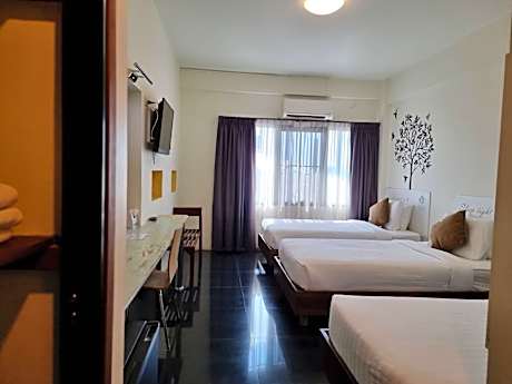 Triple - Non-Smoking