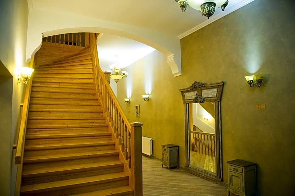Hotel Regal 1880 - Boutique Hotel in Parcul Central Sinaia