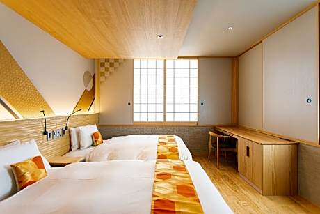 Twin Room with Private Bathroom