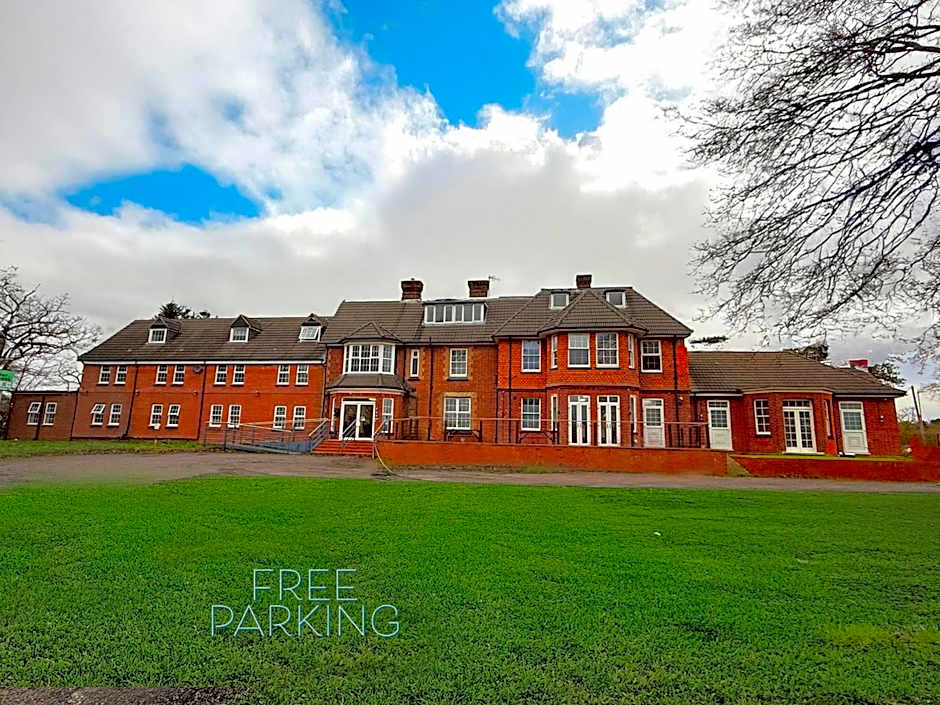 Trivelles Gatwick Hotel & airport Parking