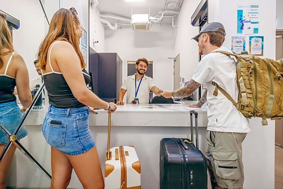 Maze Backpackers - Gold Coast