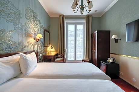 Two Connecting Double Rooms