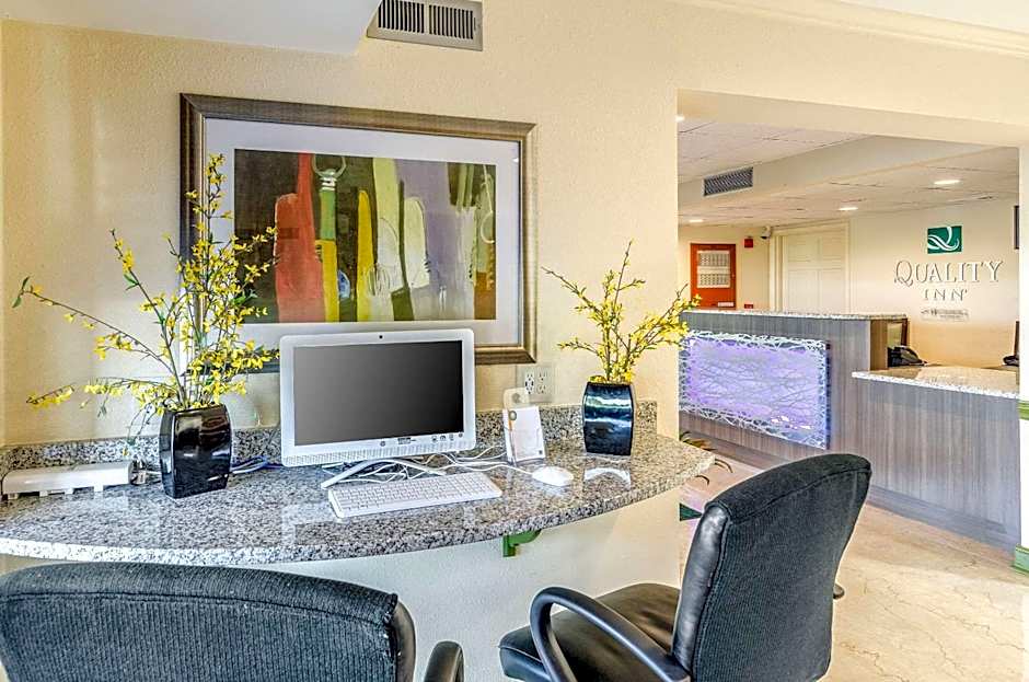 Quality Inn Roanoke-Tanglewood