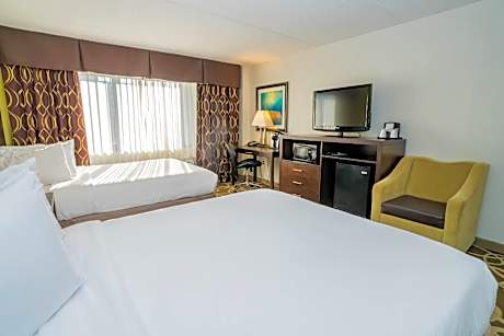 Queen Room with Two Queen Beds - Non-Smoking