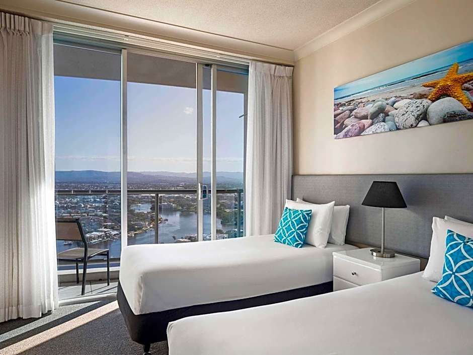 Mantra Towers of Chevron Surfers Paradise