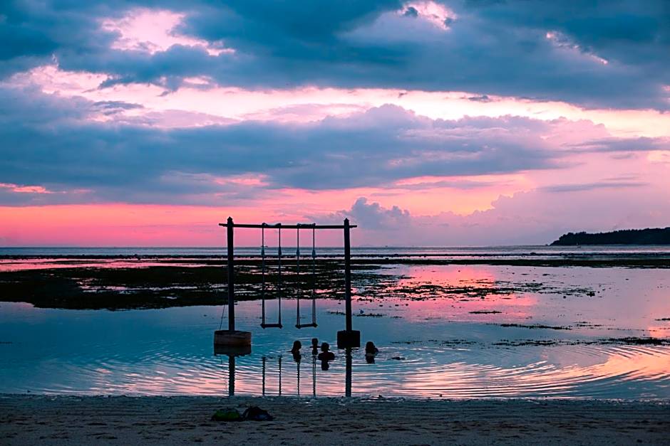 Island View Bar & Bungalow