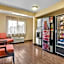 Comfort Inn & Suites Near University of Wyoming