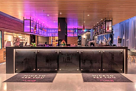 MOXY Frankfurt Airport