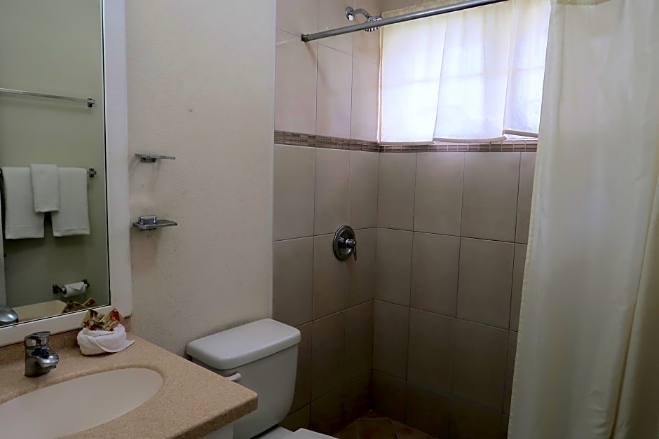 Photo 1 of 7 of Studio Apartment