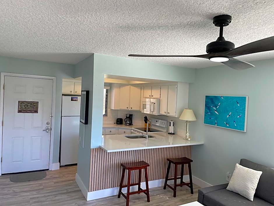 Ocean Village Club B-17