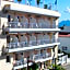 Saronis Hotel