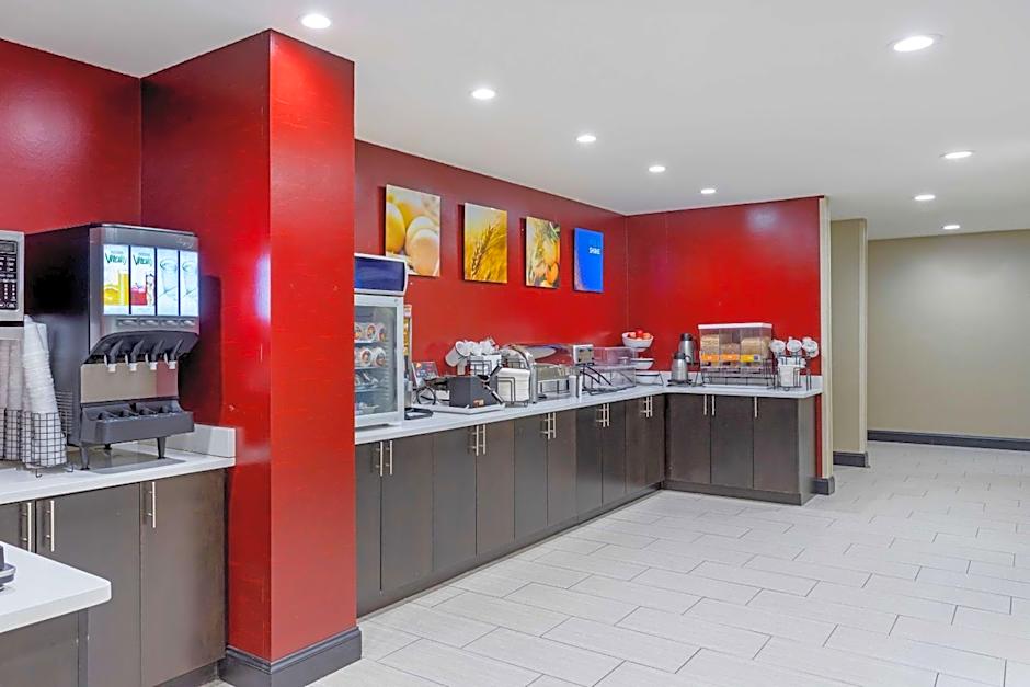 Comfort Inn & Suites near Stadium