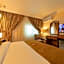 Town Season Hotel