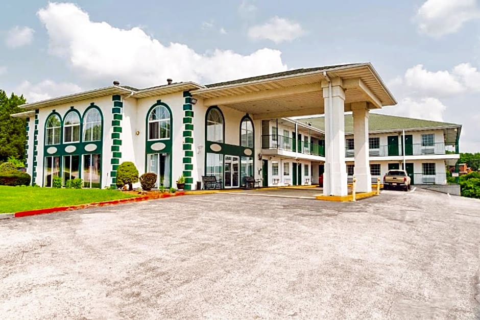 Evergreen Inn