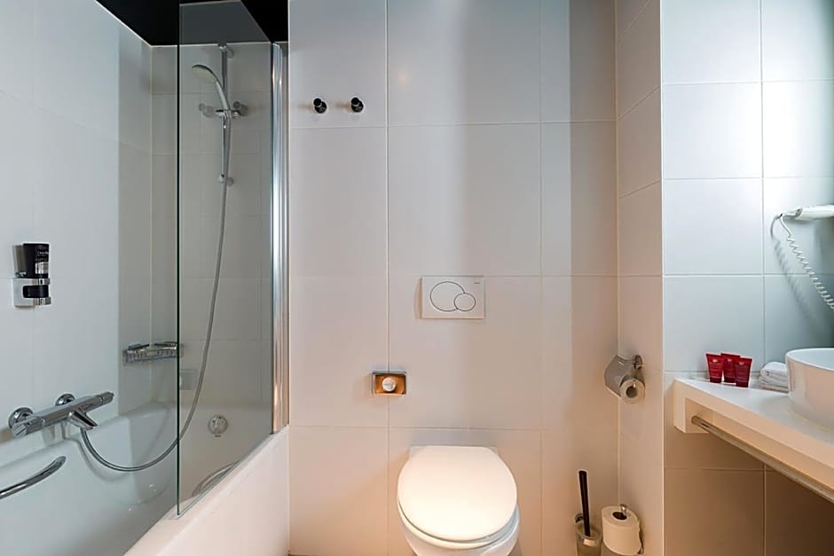 Leonardo Hotel Almere City Center