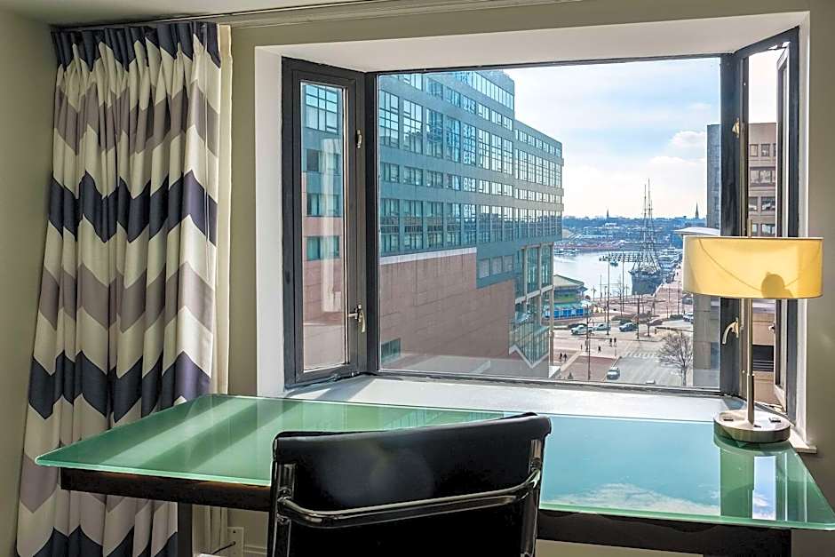 The Brookshire Suites, BW Premier Collection