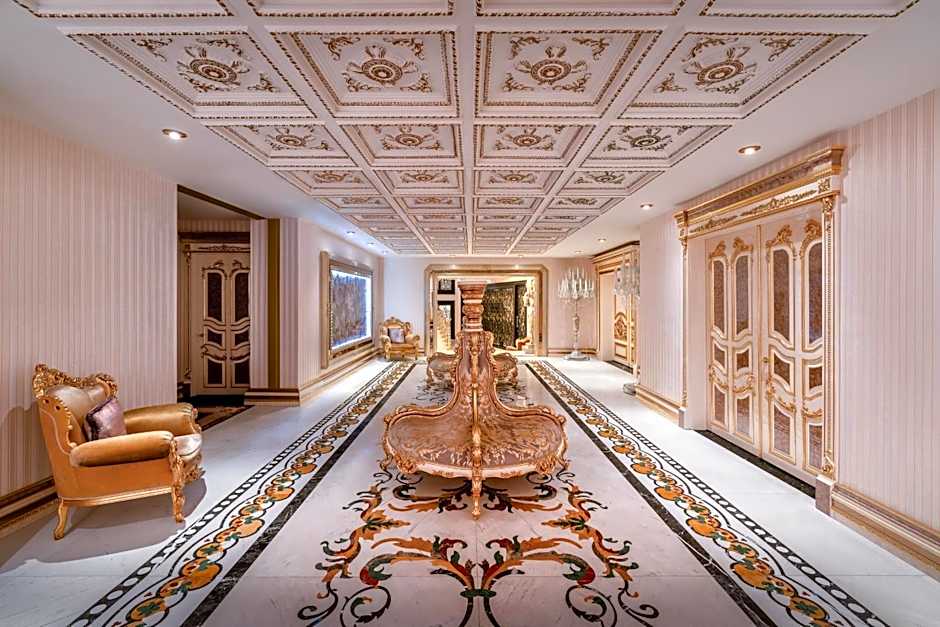 Les Ambassadeurs Hotel Casino&Marina