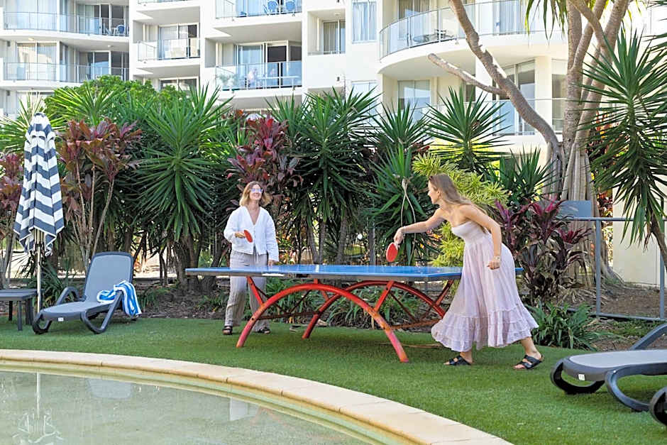 Absolute Beachfront Marcoola - Private Pool - Private Spa Bath - Games