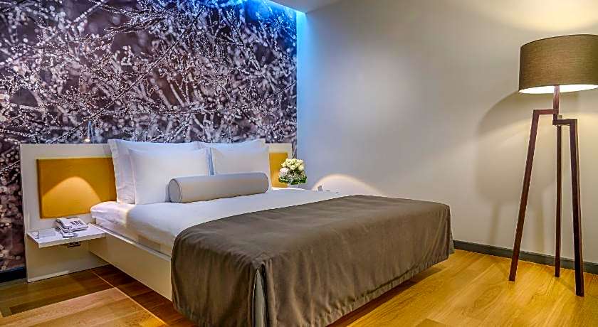 Tav Airport Hotel Izmir