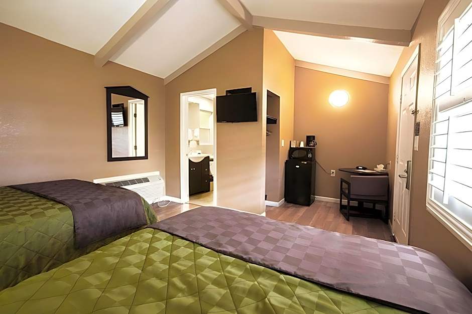 Tri Valley Inn And Suites