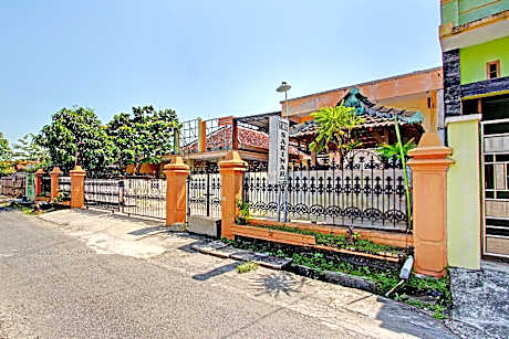 OYO Life 92542 Griya Sakinah Syariah
