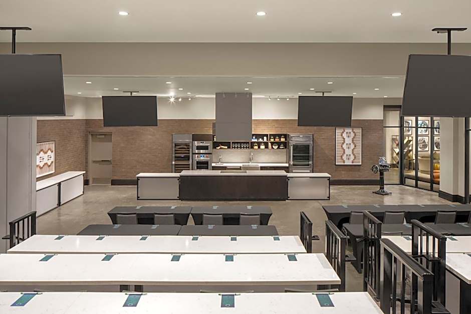 Luminary Hotel & Co., Autograph Hotels