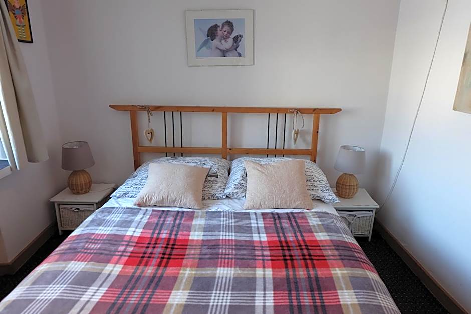 Willa Pod Aniołem - Pokoje Gościnne & Apartamenty z widokiem na góry