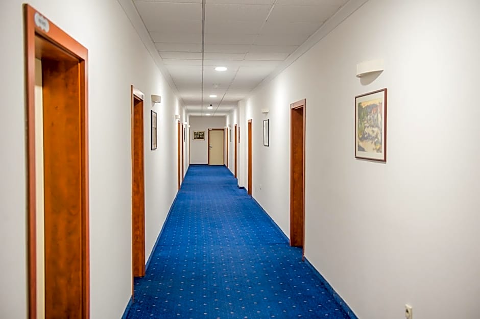 Hotel CITY