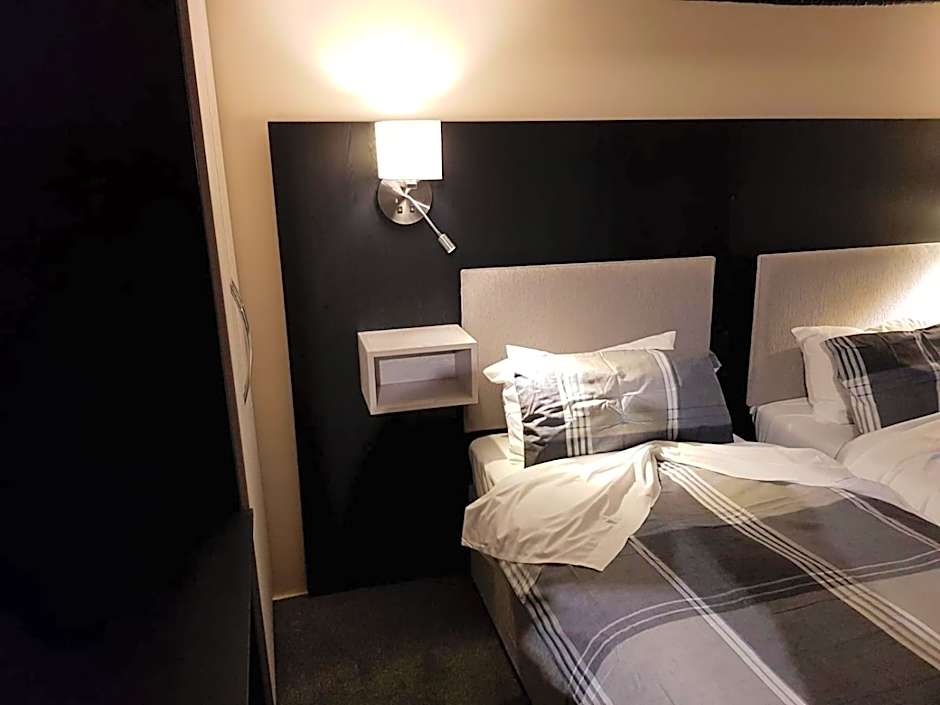 The Old Black Horse Inn