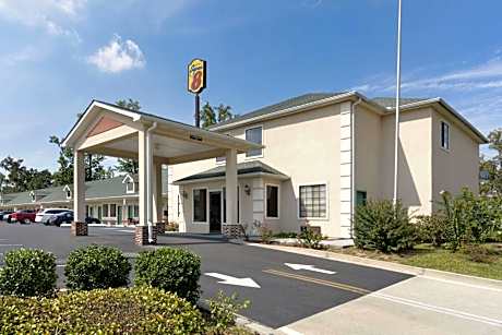 Super 8 by Wyndham Chatsworth/Dalton