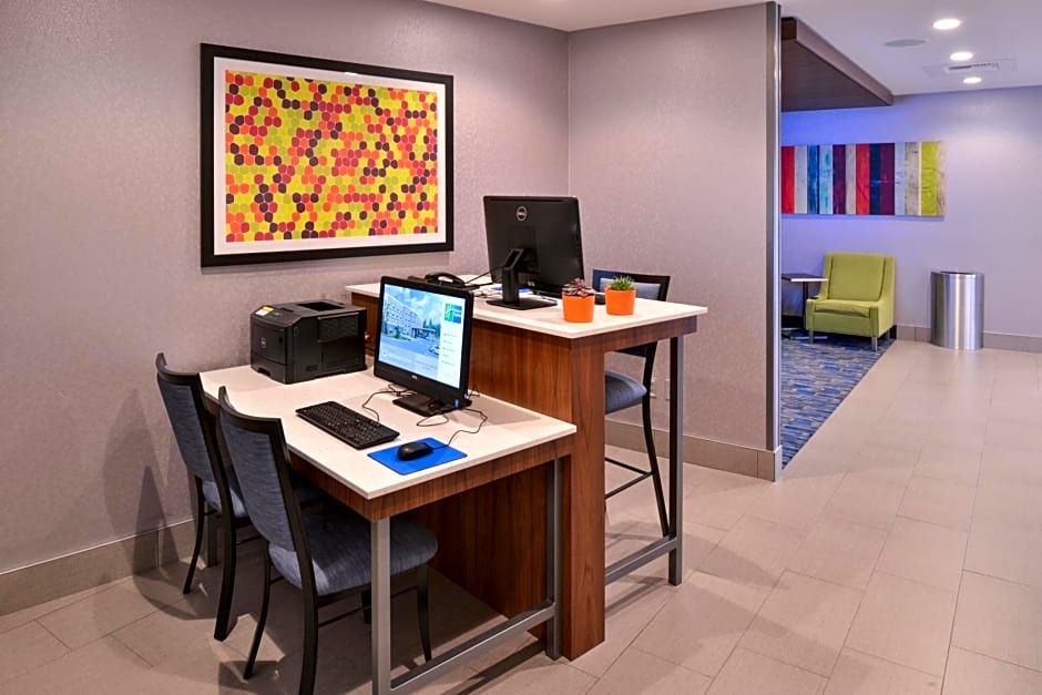 Holiday Inn Express and Suites Bryant - Benton Area, an IHG Hotel